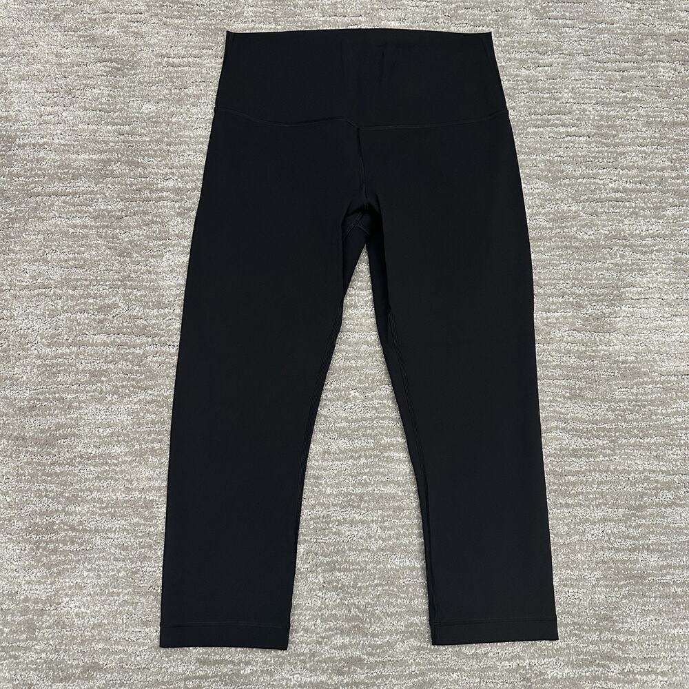 Lululemon Leggings Womens 10 Black Wunder Under Crop 21" Yoga Athletic Pants